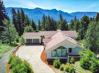 722 NW Angel Heights Rd, Stevenson, WA 98648