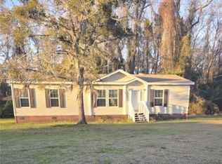 884 Seaside Rd, Saint Helena Island, SC 29920