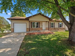 2212 Pinta Dr, Warrenton, MO 63383