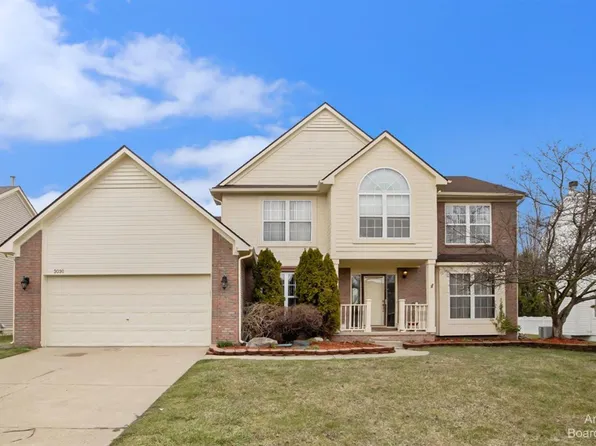 3030 Honeysuckle Dr, Ann Arbor, MI 48103