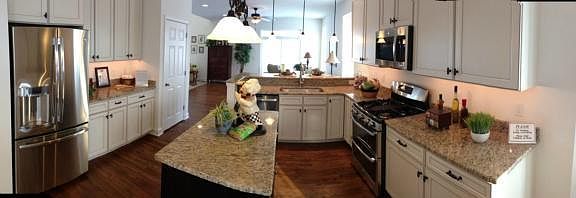 3rd image of 2645 W73 Homestead Dr