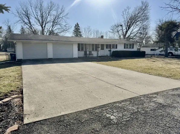 106 S Steele St, Cherry, IL 61317