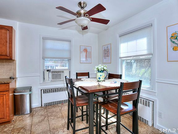 4th image of 40 Acton Road