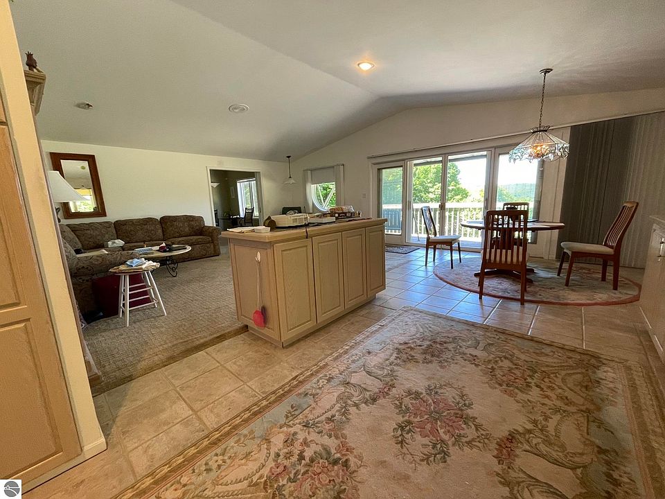 536 N Intermediate Lake Rd, Central Lake, MI 49622 MLS 1901716 Zillow