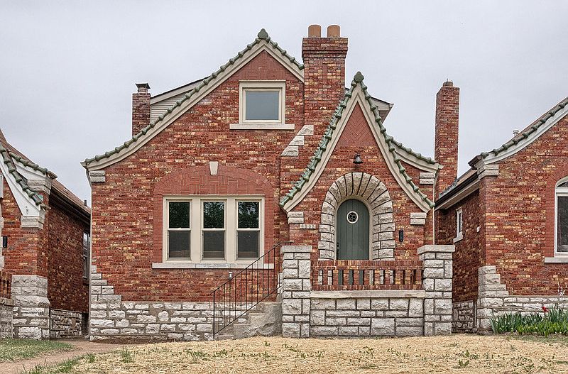 1st image of 6305 Bancroft Ave
