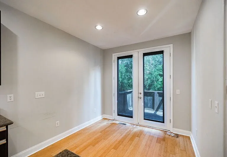 118 Ruth Dr #240 — Photo 12
