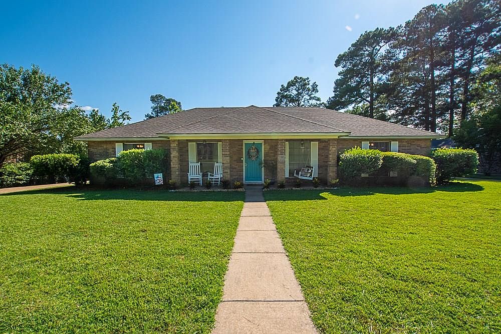 212 Arrowhead Dr Pineville La 71360 Zillow
