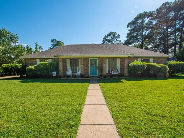 212 Arrowhead Dr, Pineville, LA 71360
