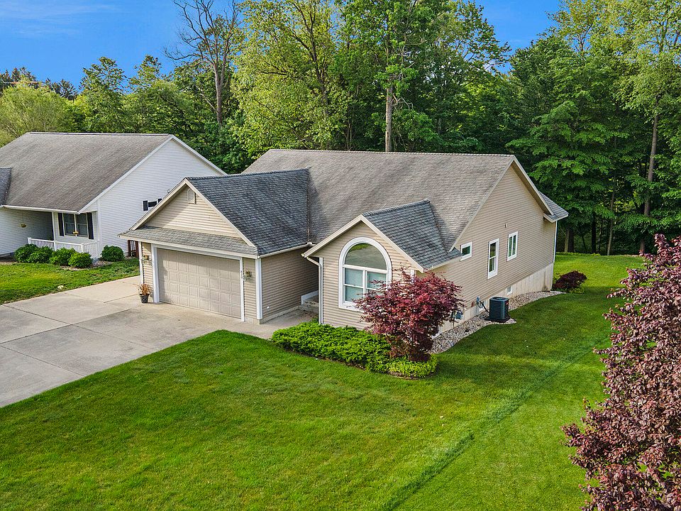 1st image of 819 S Brookside Dr