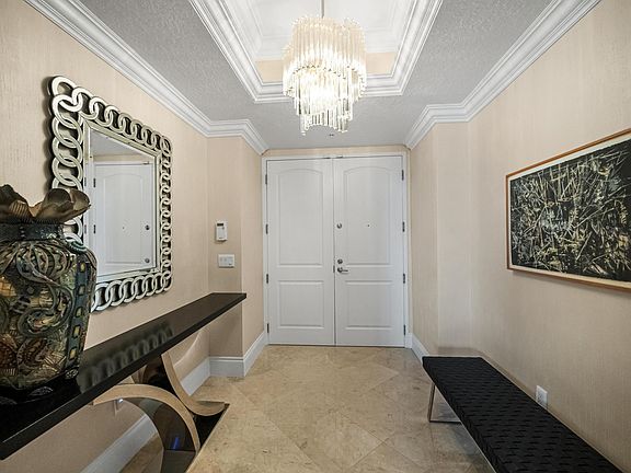 3rd image of 701 S Olive Avenue #2010