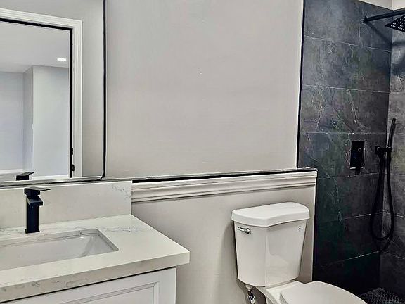 2nd image of 1086 Kaweloka St