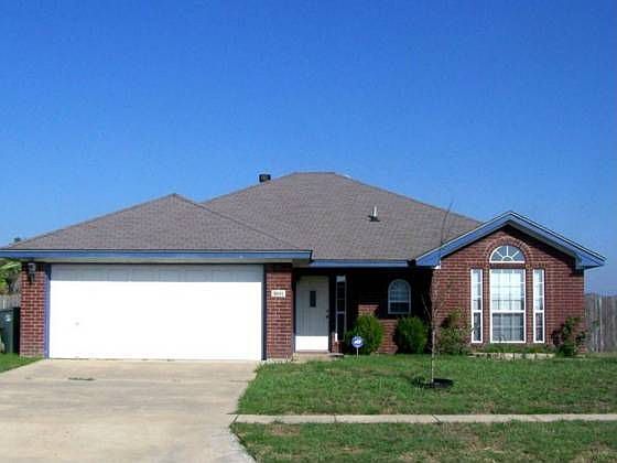1st image of 3601 Julia Ln