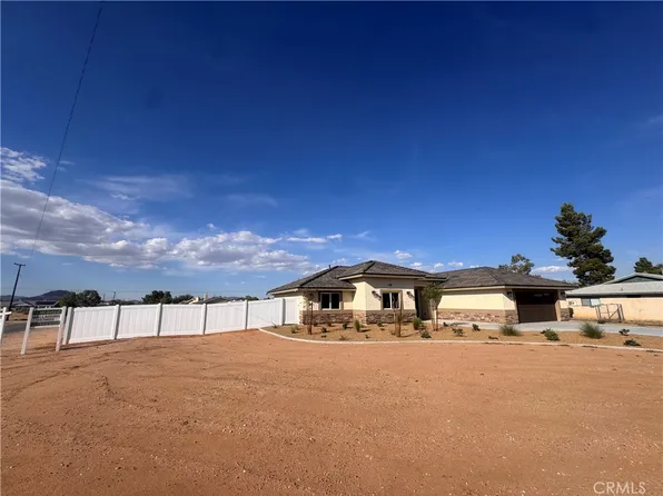 21960 Ramona Ave, Apple Valley, CA 92307