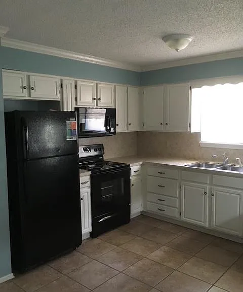 1302 S Mesquite Ave — Photo 9
