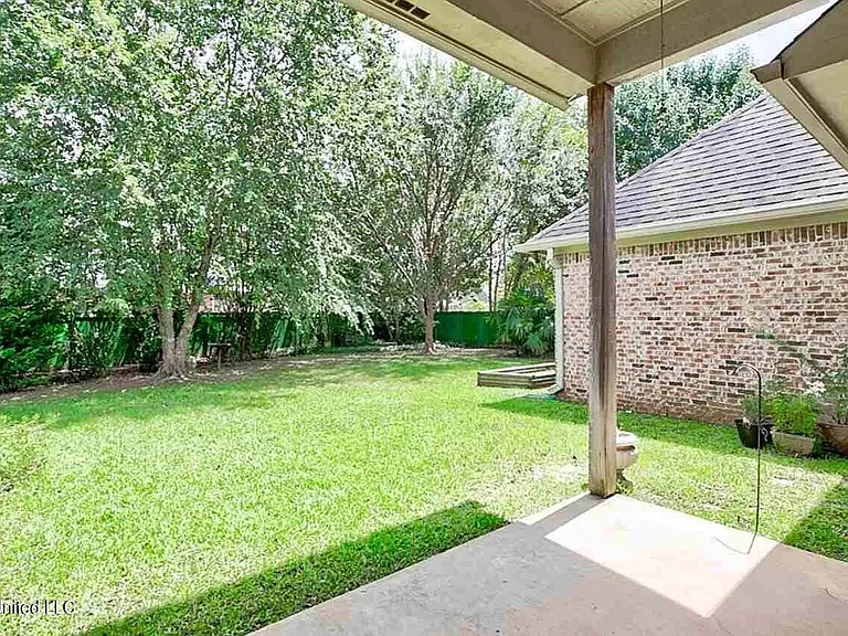 143 Sonnett Cir — Photo 19