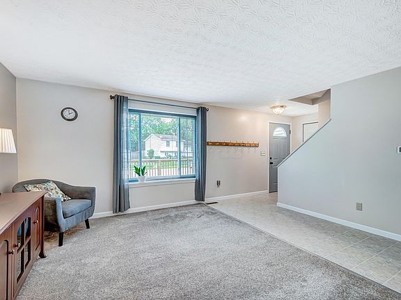 5th image of 8970 Stillwater Dr
