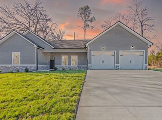 1907 Honeysuckle Trl, Fort Oglethorpe, GA 30742