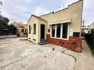 Front Unit, 2bd/1.5 bath with Central A/C and Heat and washer/dryer hookups, Los Angeles, CA 90037
