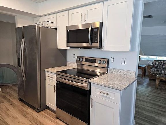 3rd image of 155 Caddy Rd