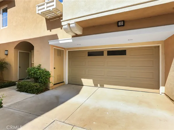 33 Visalia, Irvine, CA 92602