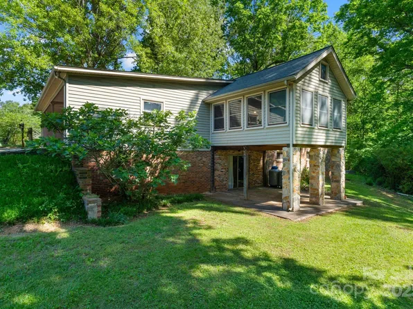 237 Fea Ln, Iron Station, NC 28080