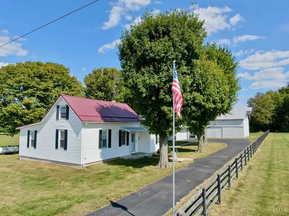 1529 Hildebrant Rd, New Vienna, OH 45159