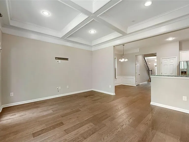 3585 Ashcroft Dr SE — Photo 6