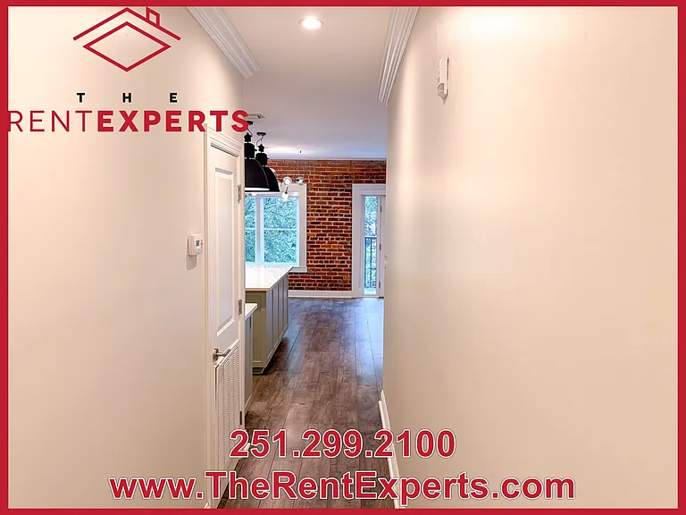 360 Dauphin St #2A — Photo 6