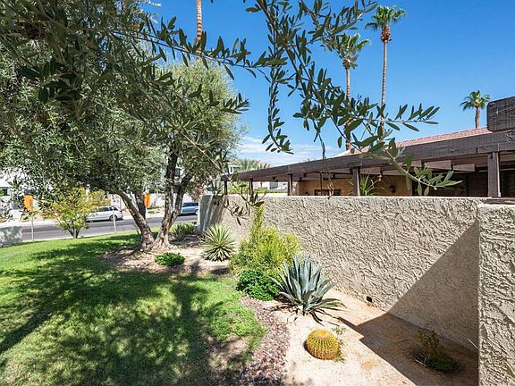 4th image of 200 N Hermosa Dr