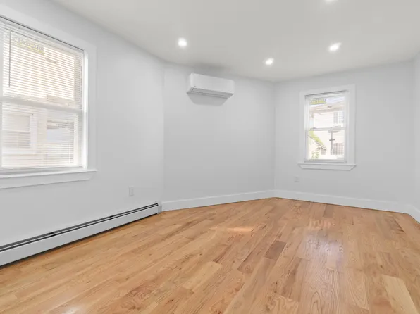 245-33 147th Road image 11 of 26