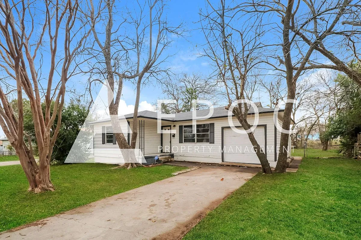 1412 Alta Mira Dr — Photo 1