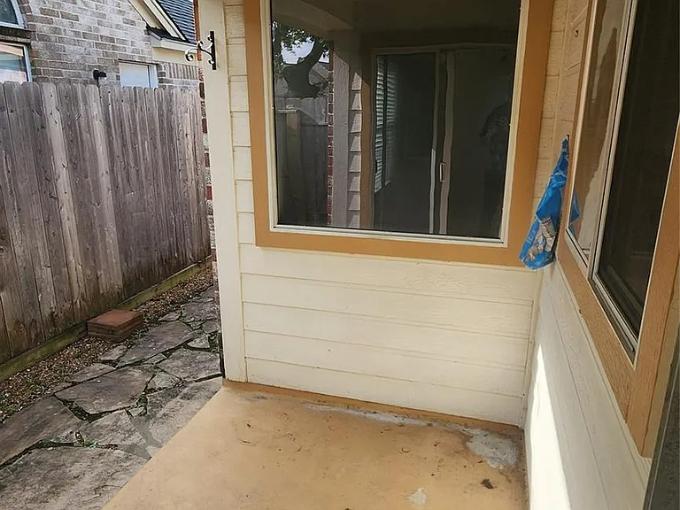 12311 Carriage Oak Cir — Photo 31