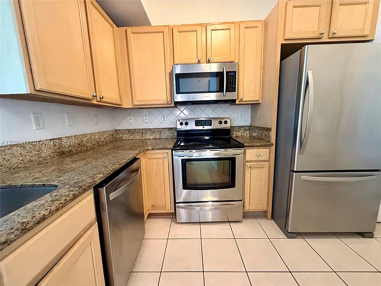 6001 SW 70th St #644 — Photo 4