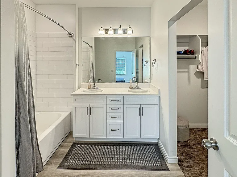 5815 S Carnelian Pkwy — Photo 13