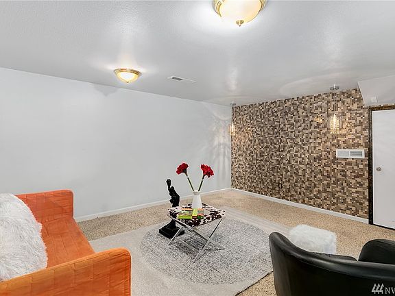 4th image of 15444 SE 8th St