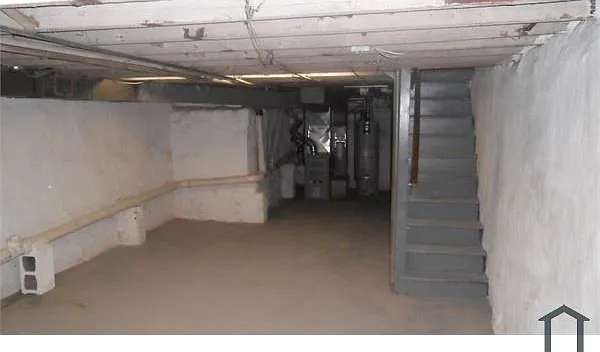 407 Daly St — Photo 17