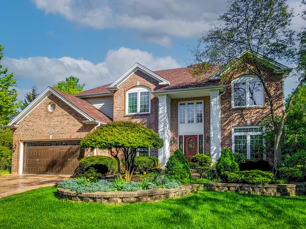 3809 King Richard Ct, St Charles, IL 60174