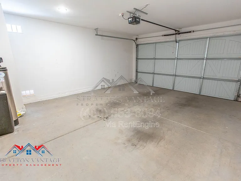 2898 E Kim Dr — Photo 33