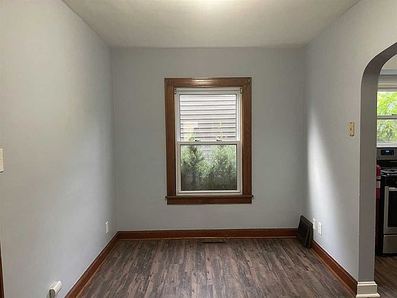 5th image of 515 N Kerth Ave