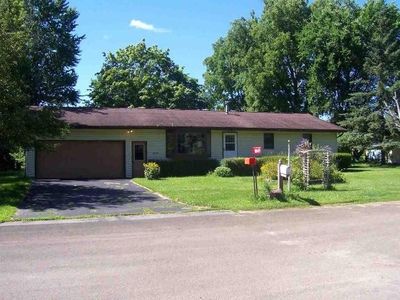 W8419 Foote Dr, Portage, WI, 53901