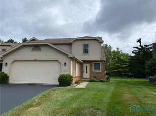 1823 Peacock Ln #1823, Holland, OH