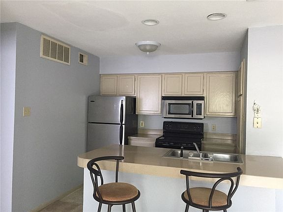 4th image of 8888 Tallwood Dr APT 2105