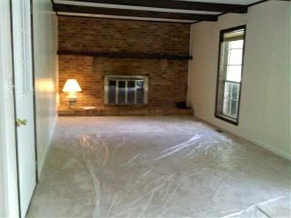 3rd image of 120 Mountainside Ln