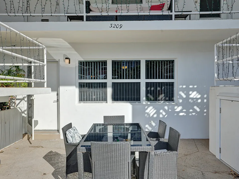 3209 Colony Club Rd #2