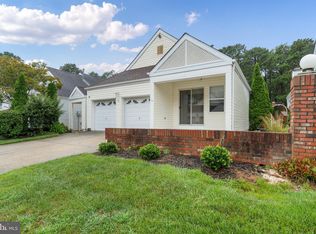 96 Deerfield Dr, Manahawkin, NJ 08050