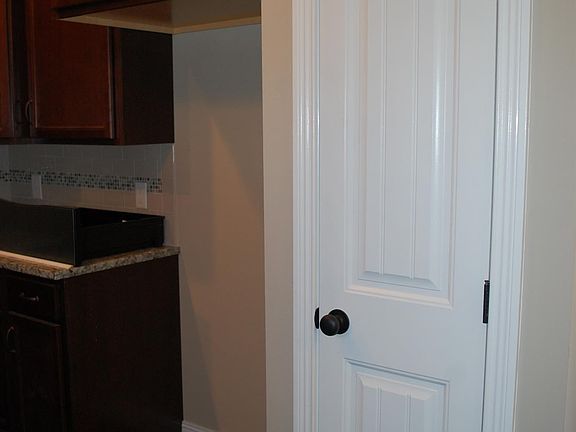 5th image of 242 Cross Ln #Nds