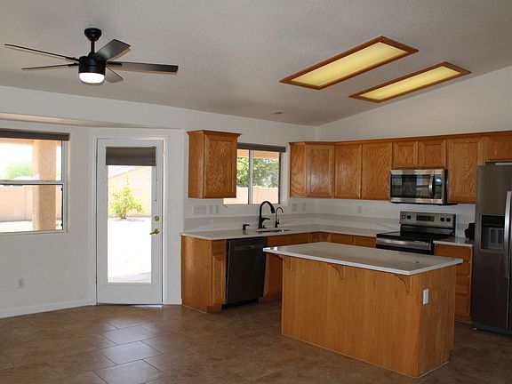 3rd image of 3659 Tarpon Dr