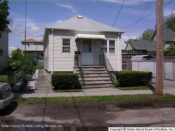 2nd image of 11 Bailey Pl