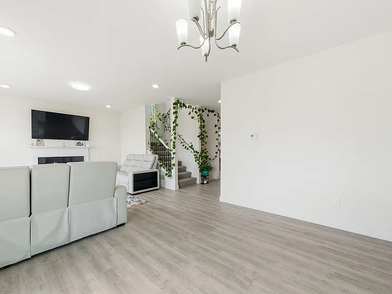 106 Sommerset Ct — Photo 27