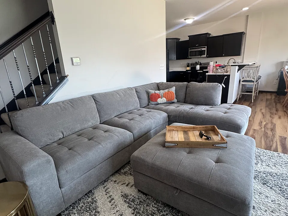 1785 Sara Ct